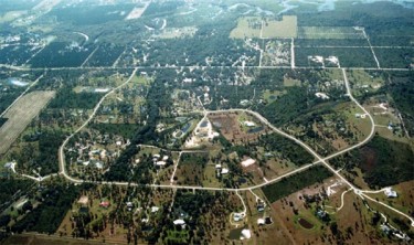 Prairie Creek West offers country living with wide open spaces and plenty of wooded areas.